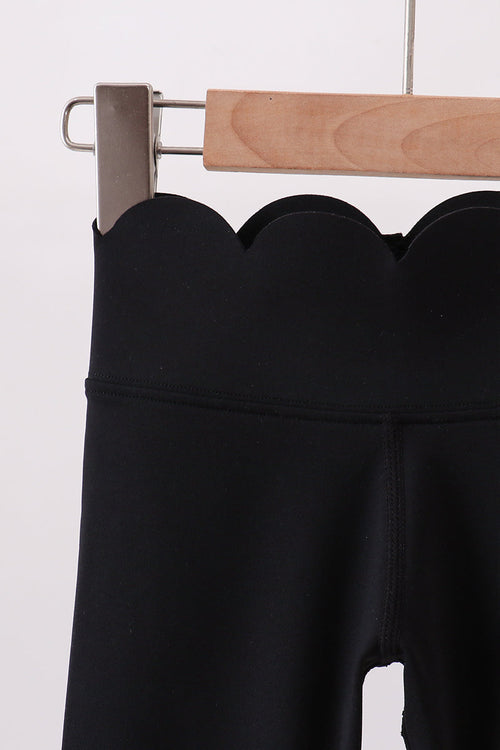 Black Scalloped Yoga Active Leggings