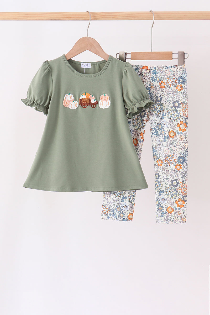 Green pumpkin french knot pants set