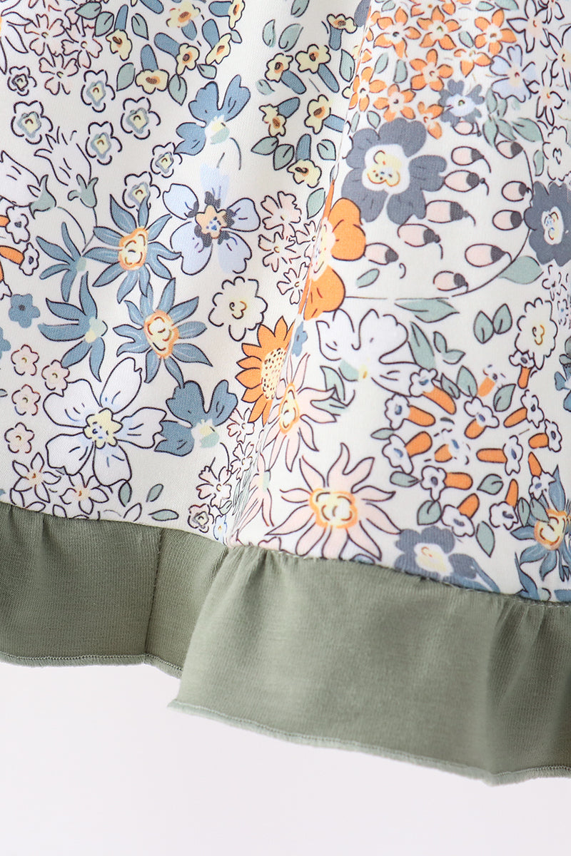 Green pumpkin french knot dress