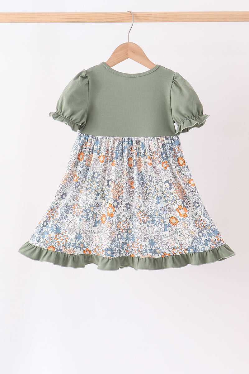 Green pumpkin french knot dress